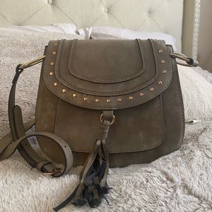 Tassel shoulder bag